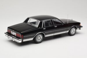 Chevrolet Caprice Schwarz MCG 1:18 MCG18113 Metall — Bild 2 von 6