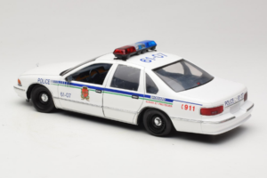 Chevrolet Caprice Kanada Polizei UT Models 1:18 21023 Metall — Bild 7 von 8