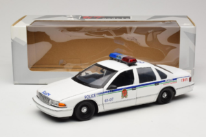 Chevrolet Caprice Kanada Polizei UT Models 1:18 21023 Metall — Bild 8 von 8