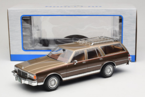 Chevrolet Caprice Estate Wagon Beige MCG 1:18 MCG18476 Metall — Bild 6 von 6