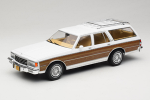 Chevrolet Caprice Estate Wagon Weiß MCG 1:18 MCG18475 Metall