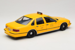 Chevrolet Caprice NYC Taxi UT Models 1:18 180142095 Metall — Bild 3 von 8