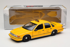 Chevrolet Caprice NYC Taxi UT Models 1:18 180142095 Metall — Bild 8 von 8