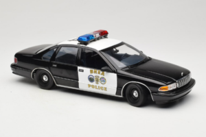 Chevrolet Caprice Kalifornien Polizei UT Models 1:18 180142098 Metall — Bild 6 von 8