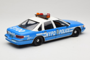 Chevrolet Caprice New York Polizei UT Models 1:18 180142097 Metall — Bild 3 von 8