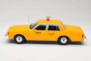 Chevrolet Caprice Gelb Taxi MCG 1:18 MCG18038 Metall — Bild 3 von 6
