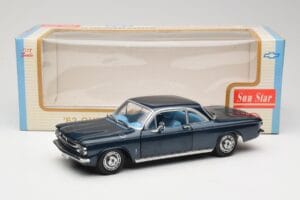 Chevrolet Corvair Dunkelblau Sun Star 1:18 1482 Metall — Bild 8 von 8