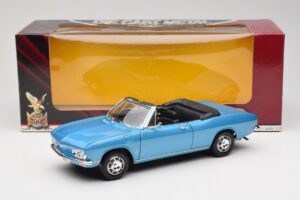 Chevrolet Corvair Monza Cabriolet Blau Road Signature 1:18 92498 Metall — Bild 8 von 8