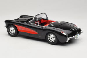 Chevrolet Corvette C1 Schwarz & Rot Bburago 1:18 3034-M1 Metall — Bild 7 von 8