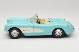 Chevrolet Corvette C1 Blau & Weiß Bburago 1:18 3024-M2 Metall — Bild 4 von 8