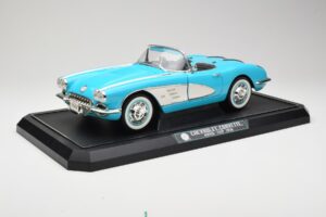 Chevrolet Corvette C1 Hard Top Blau Solido 1:12 1202-M1 Metall