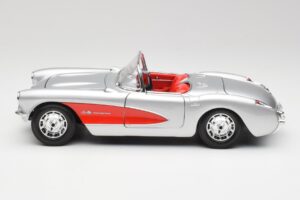 Chevrolet Corvette C1 Silber & Rot Bburago 1:18 3024-M1 Metall — Bild 4 von 8
