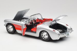 Chevrolet Corvette C1 Silber & Rot Bburago 1:18 3024-M1 Metall — Bild 5 von 8