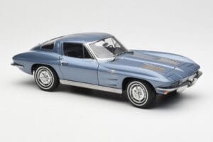 Chevrolet Corvette C2 Blaugrau Metallic AUTOart 1:18 71182 Metall — Bild 6 von 8