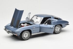 Chevrolet Corvette C2 Blaugrau Metallic AUTOart 1:18 71182 Metall — Bild 2 von 8