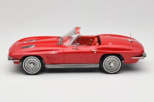 Chevrolet Corvette C2 Sting Ray Cabriolet Riverside Red Norev 1:18 189056 Metall — Bild 3 von 6