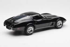 Chevrolet Corvette C3 Schwarz UT Models 1:18 21071 Metall — Bild 3 von 8