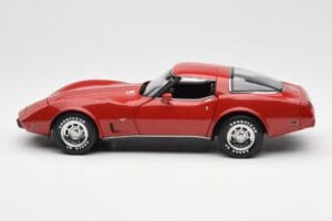 Chevrolet Corvette C3 Rot UT Models 1:18 21073 Metall — Bild 4 von 8