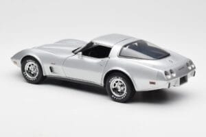 Chevrolet Corvette C3 Silber UT Models 1:18 21072 Metall — Bild 7 von 8