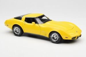 Chevrolet Corvette C3 Gelb UT Models 1:18 21074 Metall — Bild 6 von 8