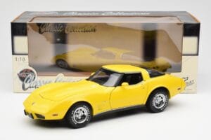Chevrolet Corvette C3 Gelb UT Models 1:18 21074 Metall — Bild 8 von 8