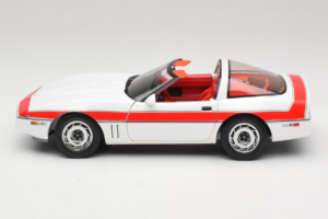 Chevrolet Corvette C4 A-Team Weiß GreenLight 1:18 13532 Metall — Bild 4 von 8