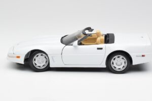 Chevrolet Corvette C4 Cabriolet Weiß Maisto 1:18 32830 Metall — Bild 4 von 8