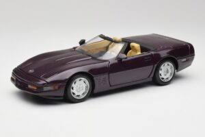 Chevrolet Corvette C4 LT4 Cabriolet Lila Metallic Maisto 1:18 50277 Metall