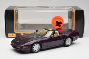 Chevrolet Corvette C4 LT4 Cabriolet Lila Metallic Maisto 1:18 50277 Metall — Bild 8 von 8