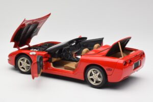 Chevrolet Corvette C5 Cabriolet Rot UT Models 1:18 21006 Metall — Bild 5 von 8