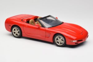 Chevrolet Corvette C5 Cabriolet Rot UT Models 1:18 21006 Metall — Bild 6 von 8