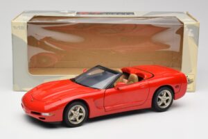 Chevrolet Corvette C5 Cabriolet Rot UT Models 1:18 21006 Metall — Bild 8 von 8