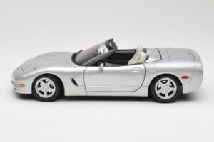 Chevrolet Corvette C5 Cabriolet Silber Maisto 1:18 50317 Metall — Bild 4 von 8