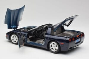 Chevrolet Corvette C5 Nassau Blau Bburago 1:18 30166 Metall — Bild 5 von 8
