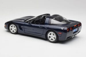 Chevrolet Corvette C5 Nassau Blau Bburago 1:18 30166 Metall — Bild 7 von 8