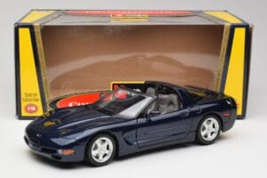 Chevrolet Corvette C5 Nassau Blau Bburago 1:18 30166 Metall — Bild 8 von 8