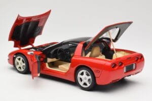 Chevrolet Corvette C5 Targa Rot UT Models 1:18 21001 Metall — Bild 5 von 8