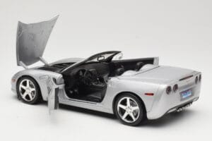 Chevrolet Corvette C6 Cabriolet Silber Hot Wheels 1:18 B6052 Metall — Bild 5 von 8