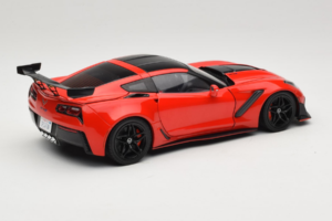 Chevrolet Corvette C7 ZR1 Torch Red IXO 1:18 18RDC243-FO Metall — Bild 3 von 8