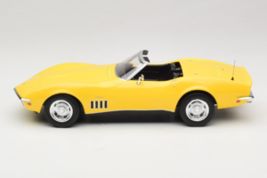 Chevrolet Corvette C3 Cabriolet Daytona Yellow Norev 1:18 189039 Metall — Bild 3 von 6
