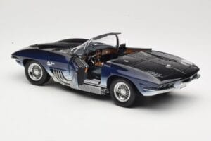 Chevrolet Corvette Mako Shark Dunkelblau UT Models 1:18 21061 Metall — Bild 5 von 8