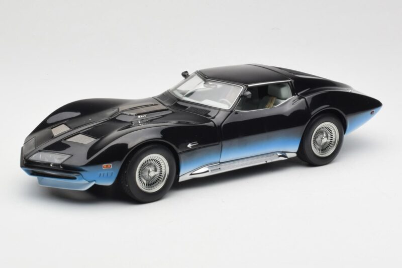 Chevrolet Corvette Manta Ray Blau AUTOart 1:18 71041 Metall