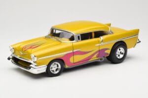 Chevrolet Custom Gelb mit Flamme Hot Wheels 1:18 21356 Metall