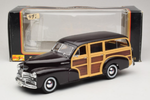 Chevrolet Fleetmaster Woody Schwarz Maisto 1:18 56043 Metall — Bild 8 von 8