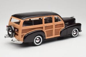Chevrolet Fleetmaster Woody Schwarz & Wood Panels Maisto 1:18 43697545B Metall — Bild 3 von 8