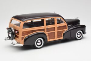 Chevrolet Fleetmaster Woody Braun Maisto 1:18 36854 Metall — Bild 3 von 8