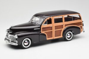 Chevrolet Fleetmaster Woody Braun Maisto 1:18 36854 Metall