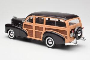 Chevrolet Fleetmaster Woody Braun Maisto 1:18 36854 Metall — Bild 7 von 8
