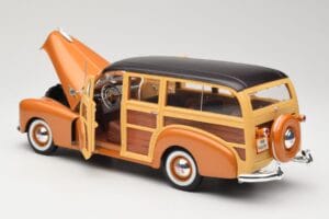Chevrolet Fleetmaster Woody Gold Maisto 1:18 56042 Metall — Bild 5 von 8