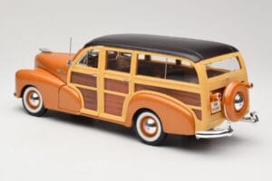Chevrolet Fleetmaster Woody Gold Maisto 1:18 56042 Metall — Bild 7 von 8